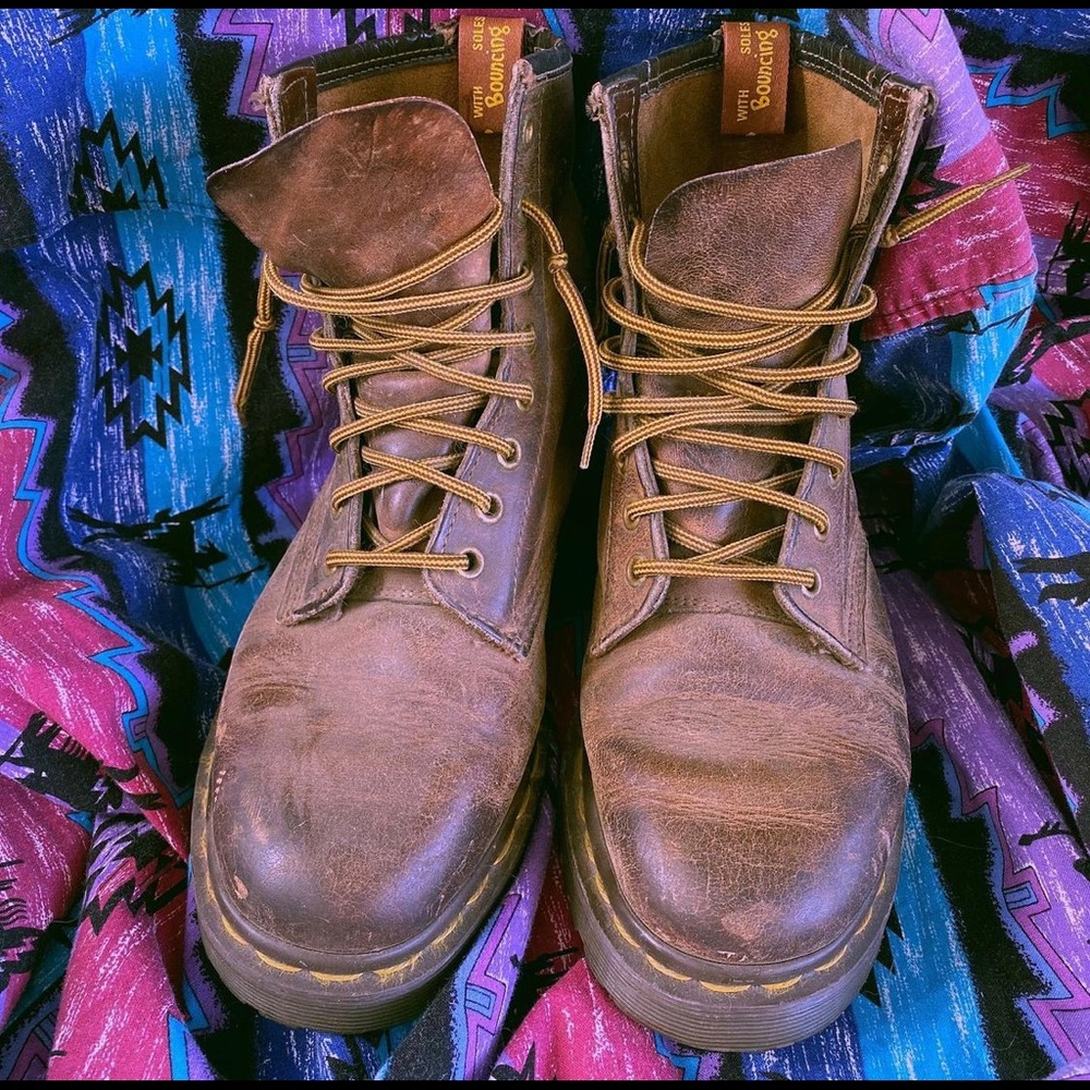 VINTAGE DOC MARTENS